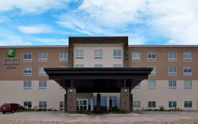 Holiday Inn Express & Suites Marshalltown by IHG