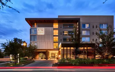 AC Hotel by Marriott Phoenix Biltmore