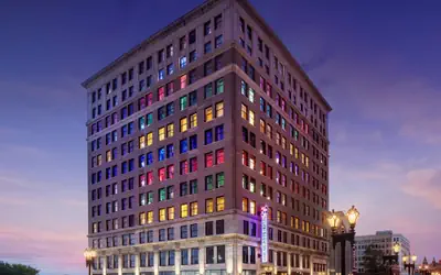 Angad Arts Hotel St. Louis, Tapestry Collection by Hilton