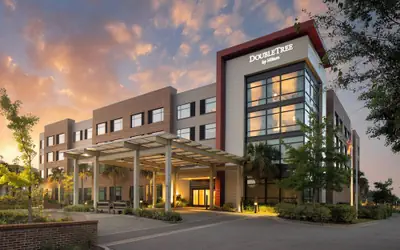 DoubleTree by Hilton Charleston Riverview