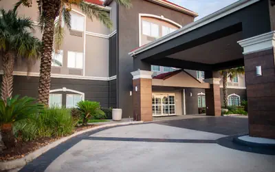La Quinta Inn & Suites by Wyndham Houston East at Normandy