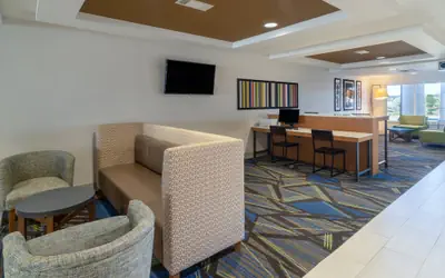 Holiday Inn Express Hotel & Suites Talladega by IHG