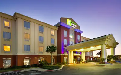Holiday Inn Express Hotel & Suites Uvalde by IHG