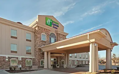 Holiday Inn Express & Suites Dallas Southwest-Cedar Hill by IHG