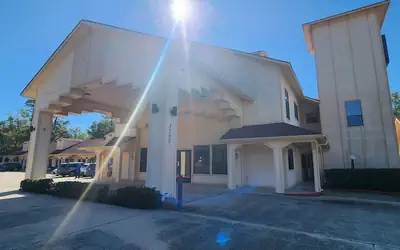 Regency Inn & Suites By Capital O Houston IAH Airport