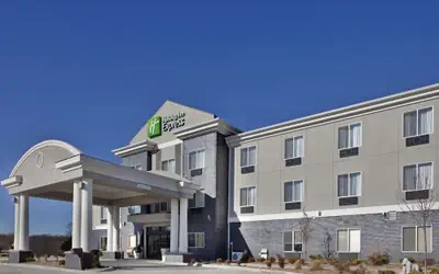 Holiday Inn Express Hotel & Suites Pittsburg by IHG