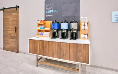 Holiday Inn Express & Suites North Dallas at Preston by IHG