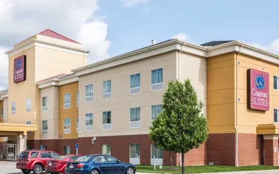 Comfort Suites near Indianapolis Airport