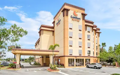 Comfort Suites Orlando Airport