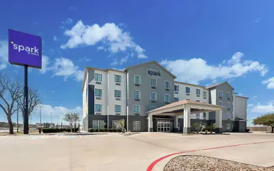 Spark by Hilton Selma