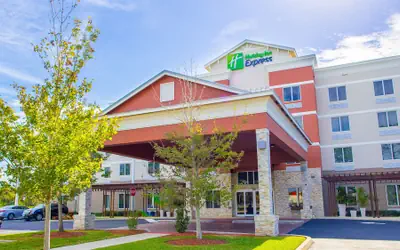 Holiday Inn Express & Suites Palm Bay by IHG