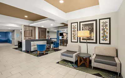 Holiday Inn Express Suites Sumner by IHG