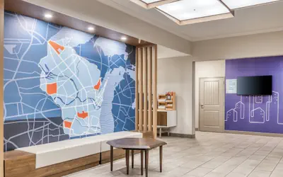 Holiday Inn Express & Suites Green Bay East by IHG