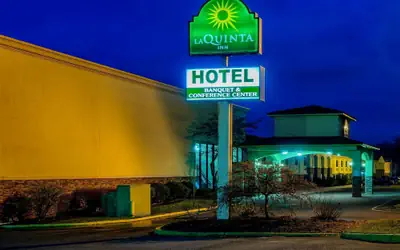 La Quinta Inn by Wyndham West Long Branch/NJ Shore Area