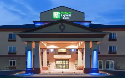 Holiday Inn Express & Suites Antigo by IHG