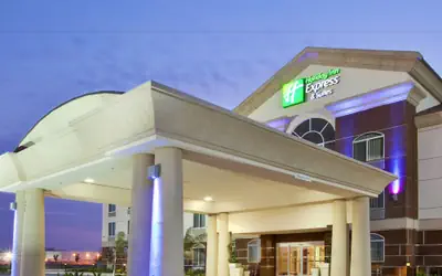 Holiday Inn Express & Suites Dinuba West by IHG