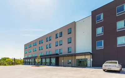 Studio 6 Austin, TX - Airport