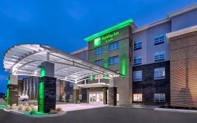 Holiday Inn & Suites Toledo Southwest - Perrysburg by IHG