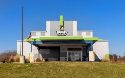 Quality Inn & Suites Elgin