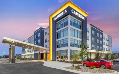 Cambria Hotel Davenport Quad Cities