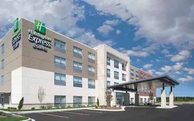 Holiday Inn Express & Suites Elkhorn - Lake Geneva Area by IHG