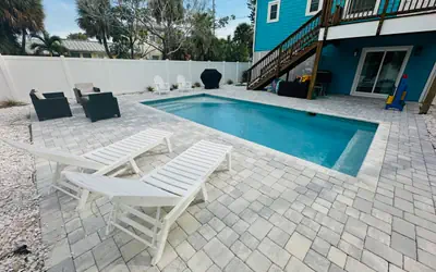 Pass-A-Grille St Pete Beach 4/2.5 WiFi Parking