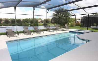 Calabria Lakeside Villa  with Pool and Spa Near Disney