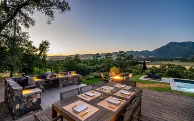 Calistoga Vista-Pool, Hot Tub and Tastings Included