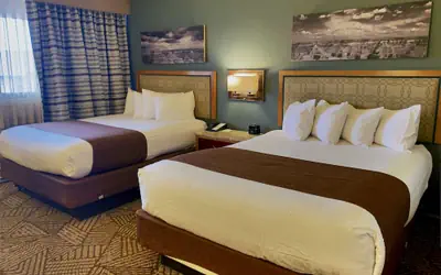 Thunderbird Lodge - Inside the Park