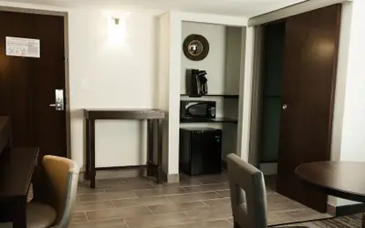 Holiday Inn Alexandria - Downtown by IHG