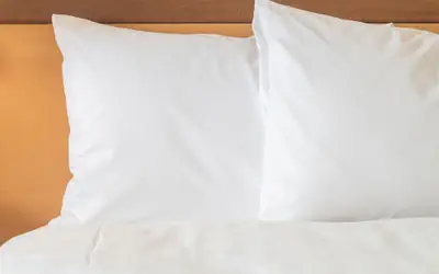 Holiday Inn Express & Suites - Interstate 380 at 33rd Avenue by IHG