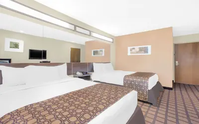 Microtel Inn & Suites by Wyndham Franklin