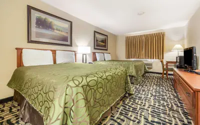 Super 8 by Wyndham Cozad