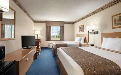 Travelodge by Wyndham Fort Scott