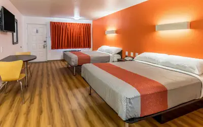 Motel 6-Arlington, TX - UTA