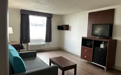 Econo Lodge Inn & Suites Chambersburg Central