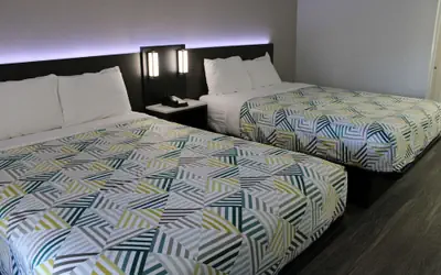 Clarion Pointe Decatur Downtown