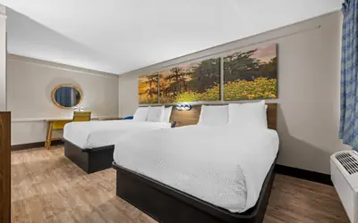 Days Inn by Wyndham Birmingham/West