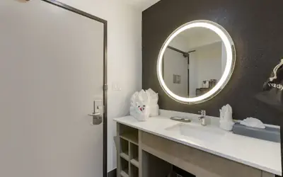 La Quinta by Wyndham Des Moines West Clive