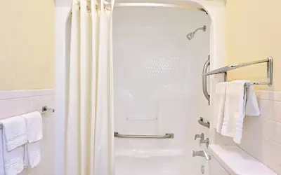 Super 8 by Wyndham Laurel