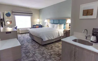 Hampton Inn & Suites Denton