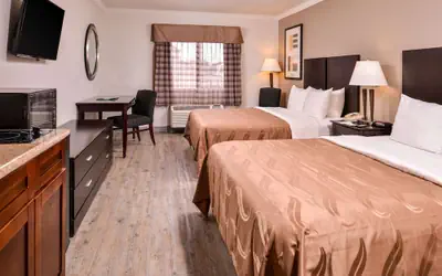 Quality Inn & Suites Beaumont