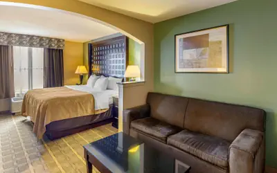 Quality Suites Sherman
