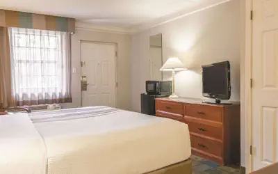 La Quinta Inn by Wyndham New Orleans West Bank / Gretna