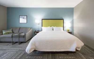 Hampton Inn & Suites Stroud