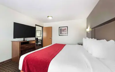 Best Western Plus Eagleridge Inn & Suites