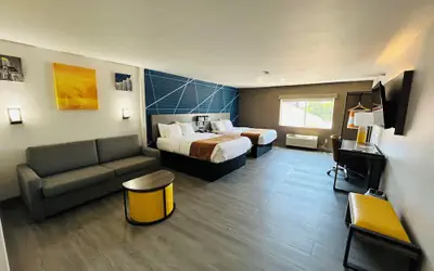 Comfort Suites Terre Haute University Area