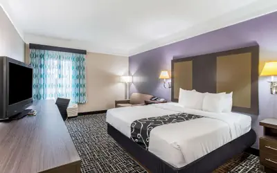 La Quinta Inn & Suites by Wyndham Fultondale Birmingham N