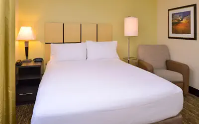 Candlewood Suites Bloomington, an IHG Hotel