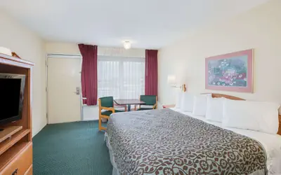 Days Inn by Wyndham Newport